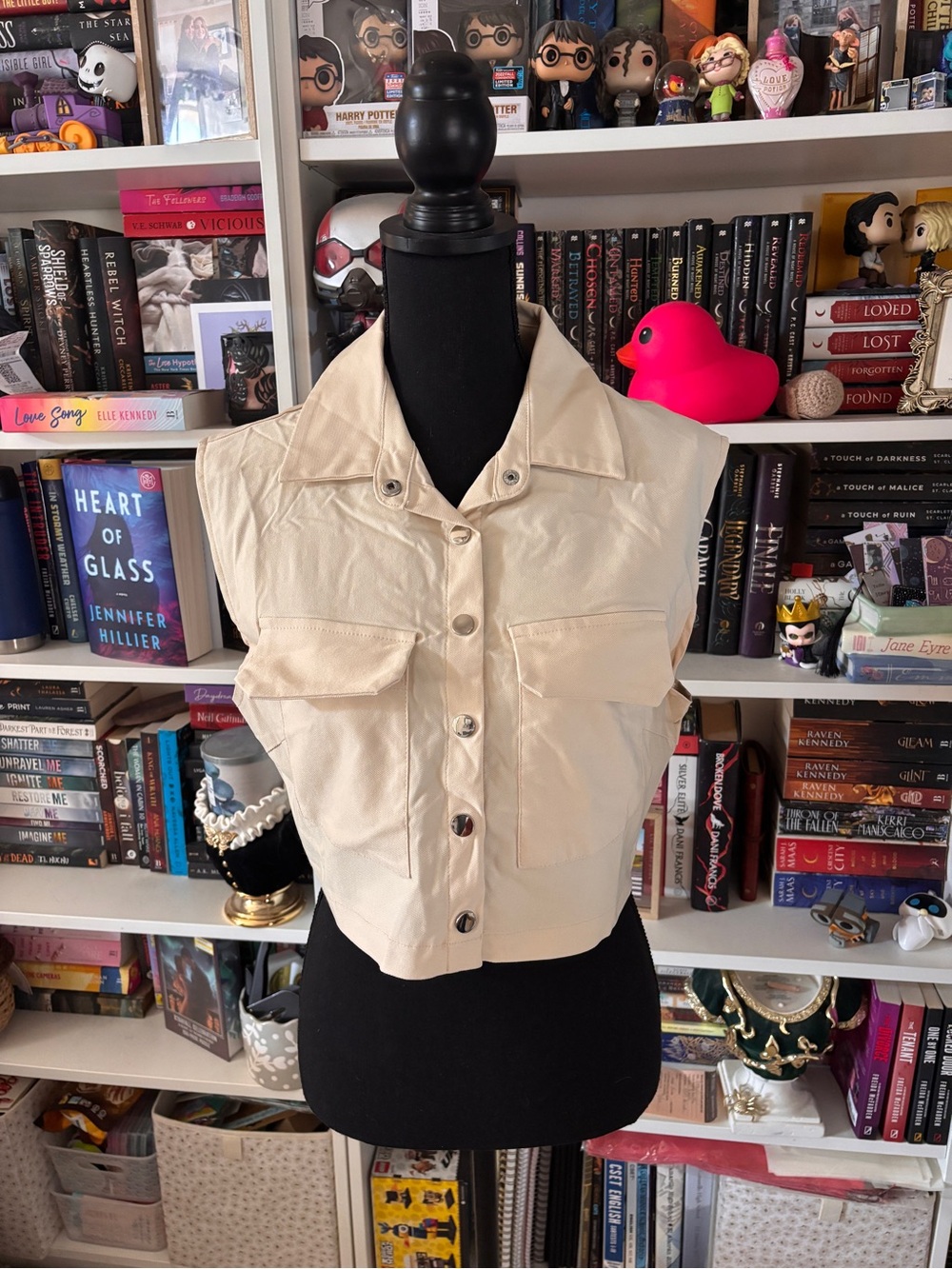 Windsor Cream Sleeveless Utility Crop Jacket